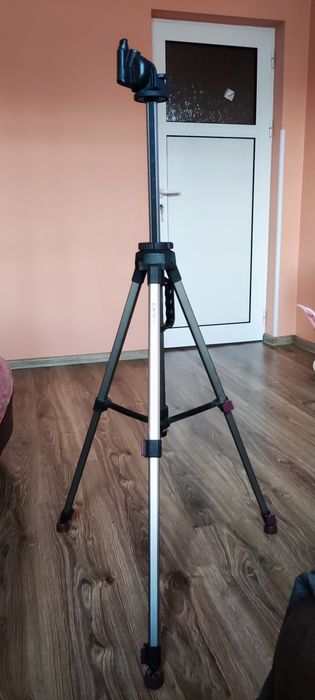 Статив /tripod/ CARENA