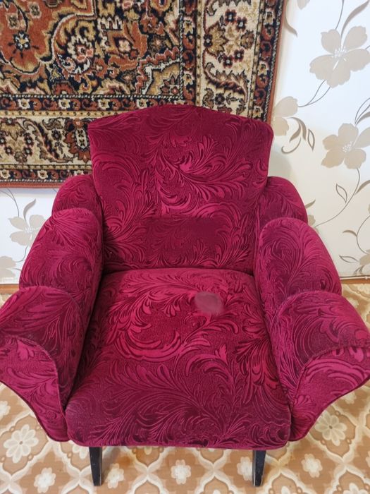 Диван и 2 кресла