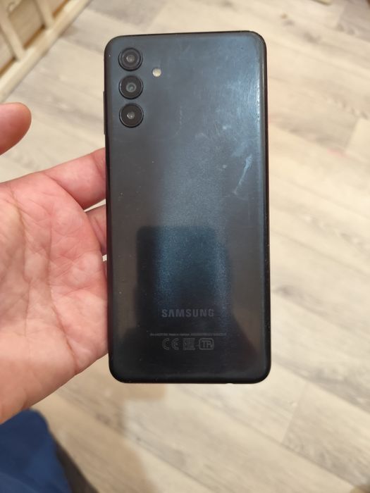 Samsung A04s в хорошем состоянии