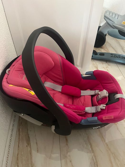 Scaun mașină Cybex puțin folosit