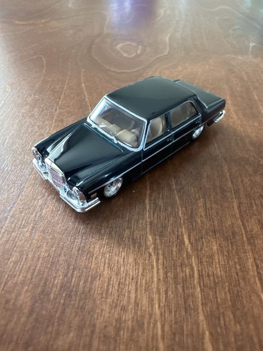 Hot wheels Mercedes E500