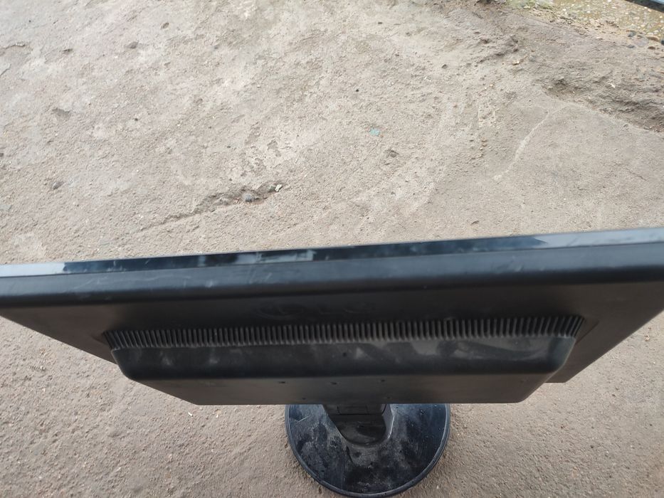 Продается монитор от компьютера