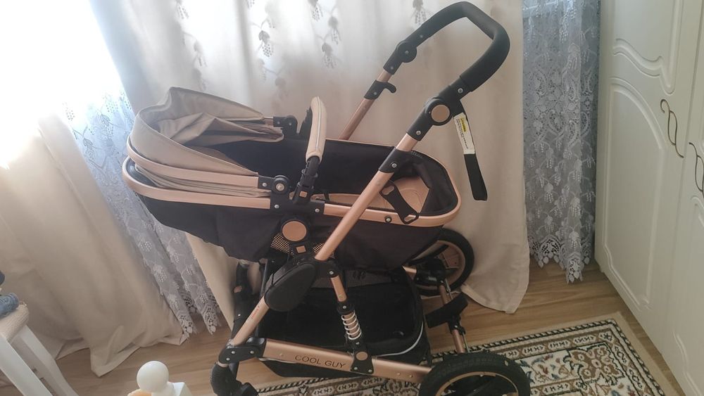 Коляска универсальная