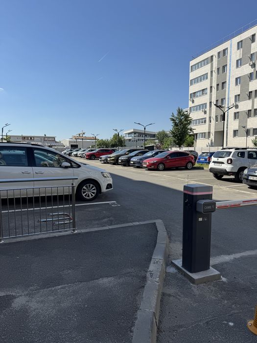 Inchiriez loc de parcare Uverturii Residence sector 6