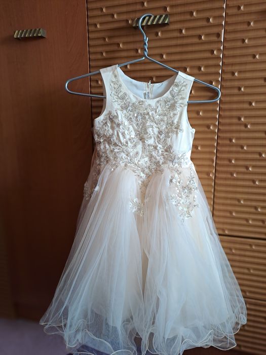 Праздничное платье.