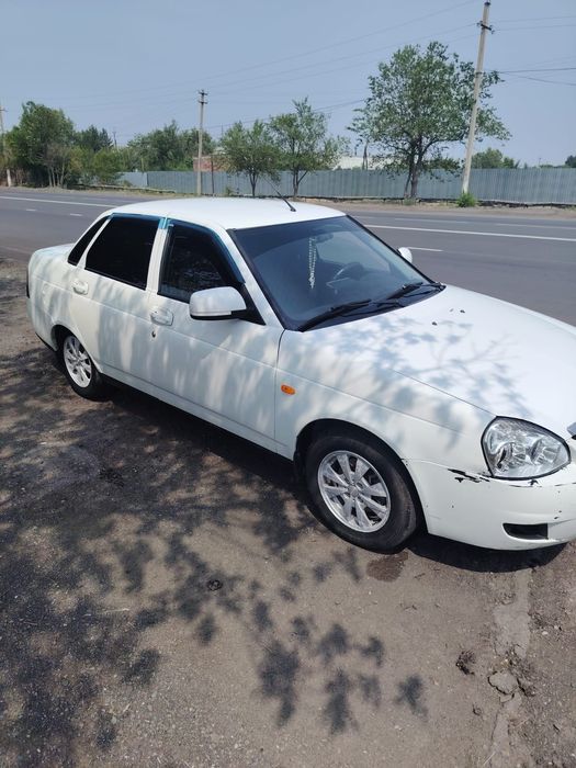 Продам машину приору 2