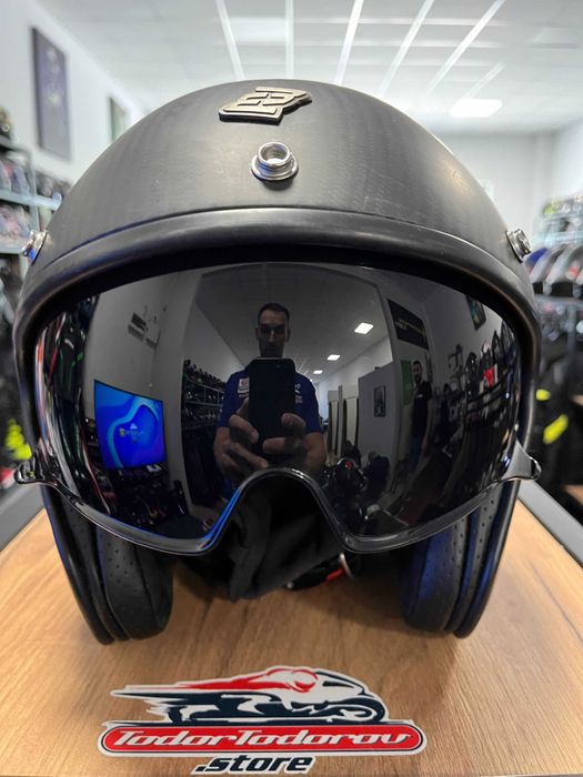 Чопър скутер мото каска BOGOTTO ZEUS Carbon ,М 57-58см, тегло 900гр.