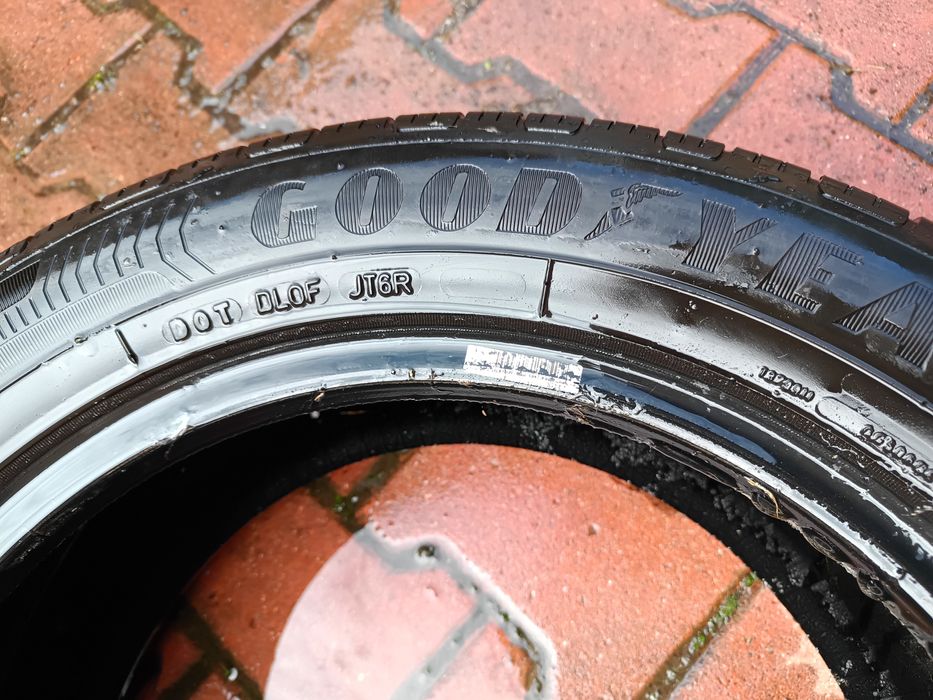 Goodyear 205 55 16 EfficientGrip