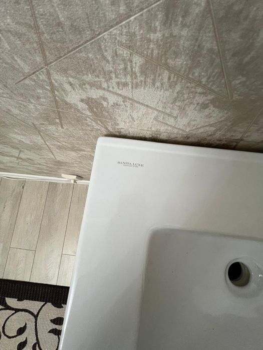 Раковина с тумбой