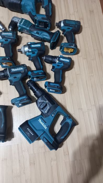 Scule Makita cu acumulator