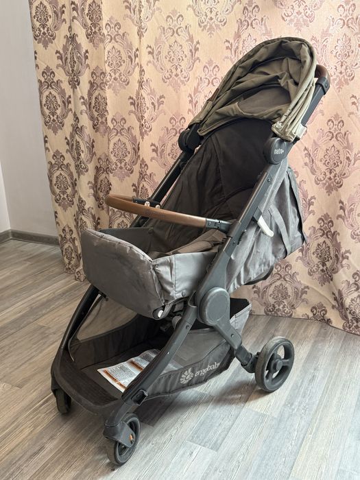 Коляска Ergobaby Delux+