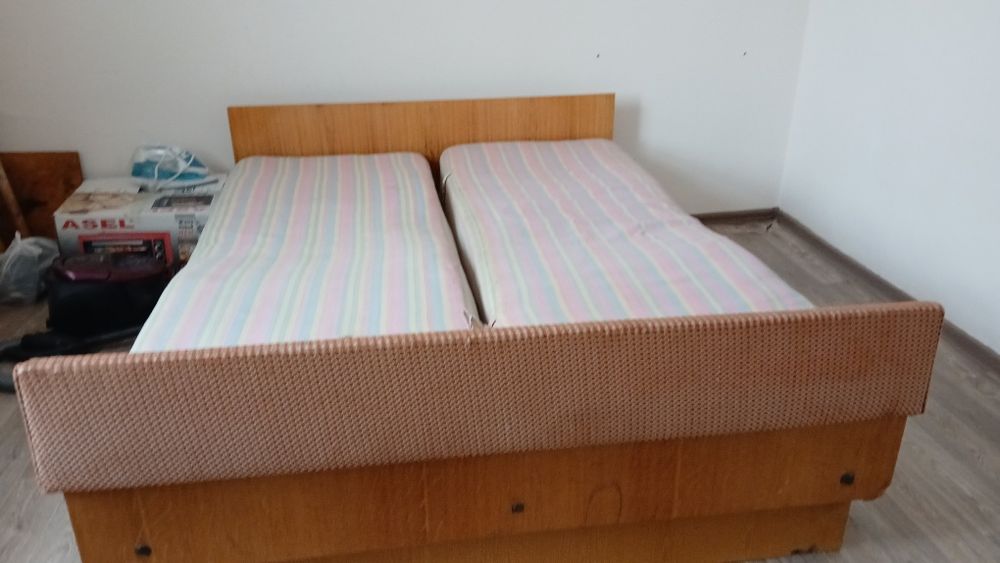 Кровать двухместный