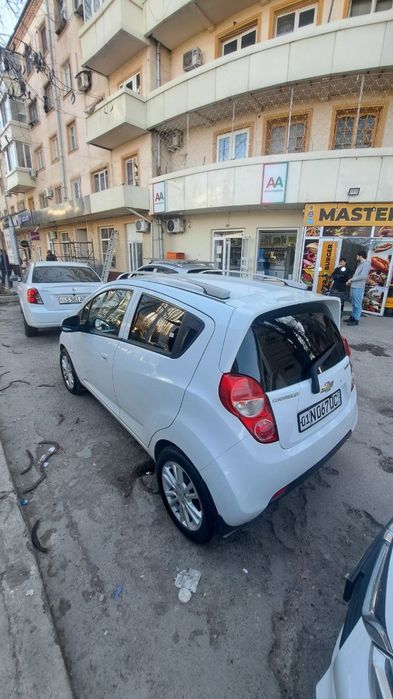 Spark sotiladi srochna