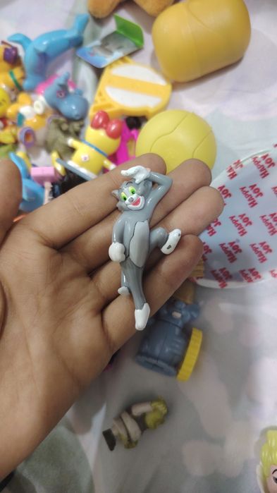 Игрушки киндера из прошлых и новых