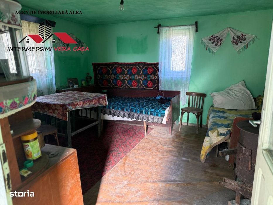 Casa si anexe cu un teren de 7701 mp de vanzare in Stauini  Jud Alba