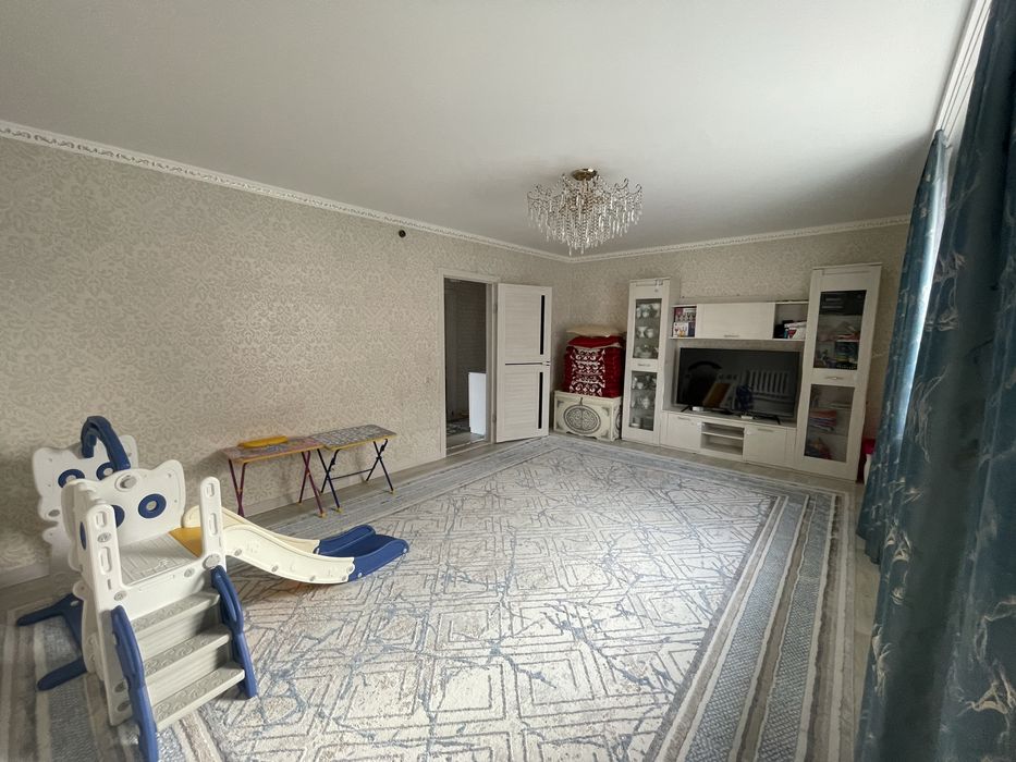 Подстепнойдан үй сатылады