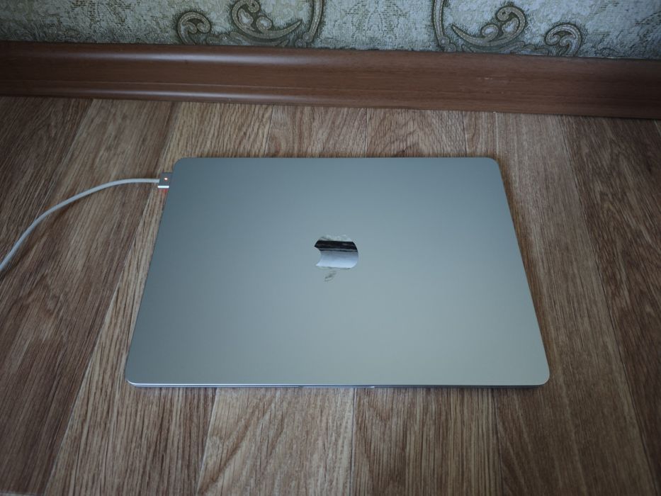 Macbook air M5 16/512