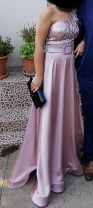 Rochie seara roz pudrat