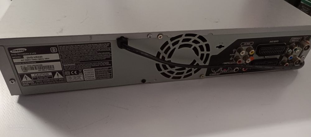 Samsung combo DVD RECORDER- VHS