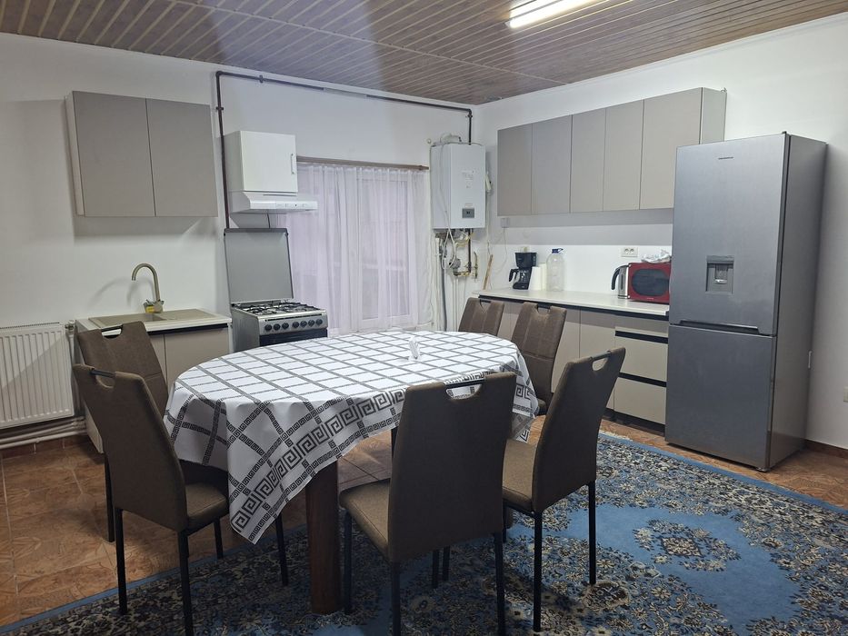 Chirie Rădăuți foarte spațioasă etaj unu la casă , pe strada spitalulu