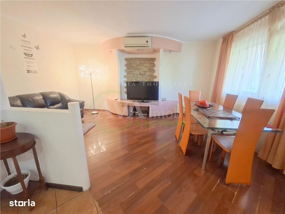 Apartamnet 3 decomandate, etaj 2, cu 2 bai, centrala, zona Ura