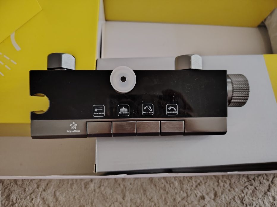 Смеситель для ванны