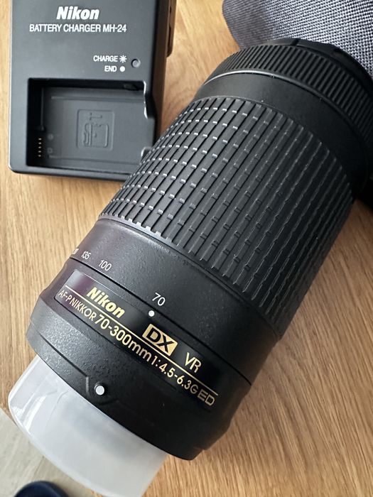 Vand kit DSLR Nikon D5300 + 2 obiective