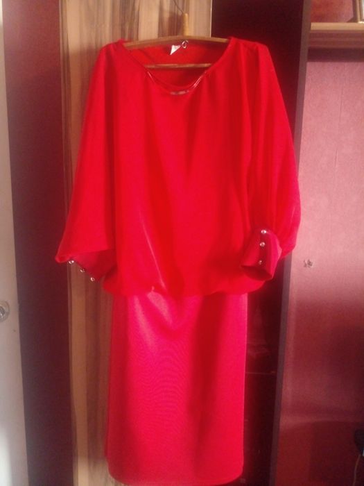 Продам платья недорого