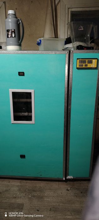 Продам Инкубатор