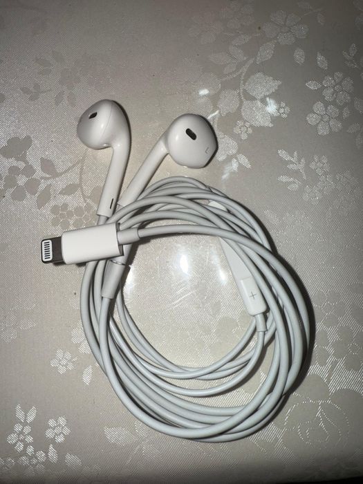 Оригинальные наушники для айфон