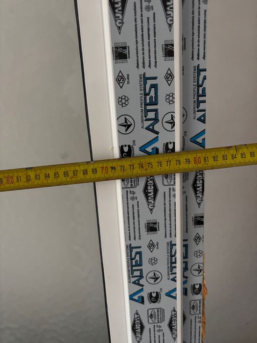 Продавам 3 броя алуминиеви врати!!!