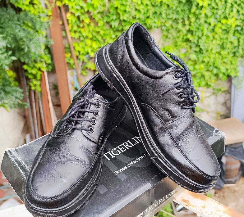 Юношески кожени черни обувки