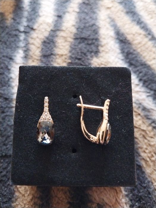 Женские  модные сережки