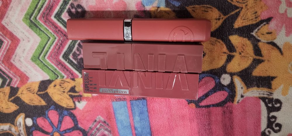 2 Maybelline Vinyl + L'oreal Infallible lipstick