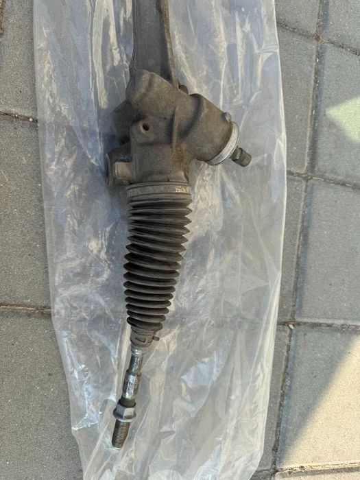 Кормилна рейка на Тойота Аурис