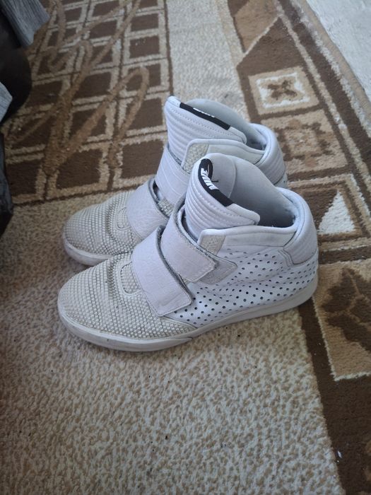 Adidasi nike flystepper 2k3 cu talpa rosie