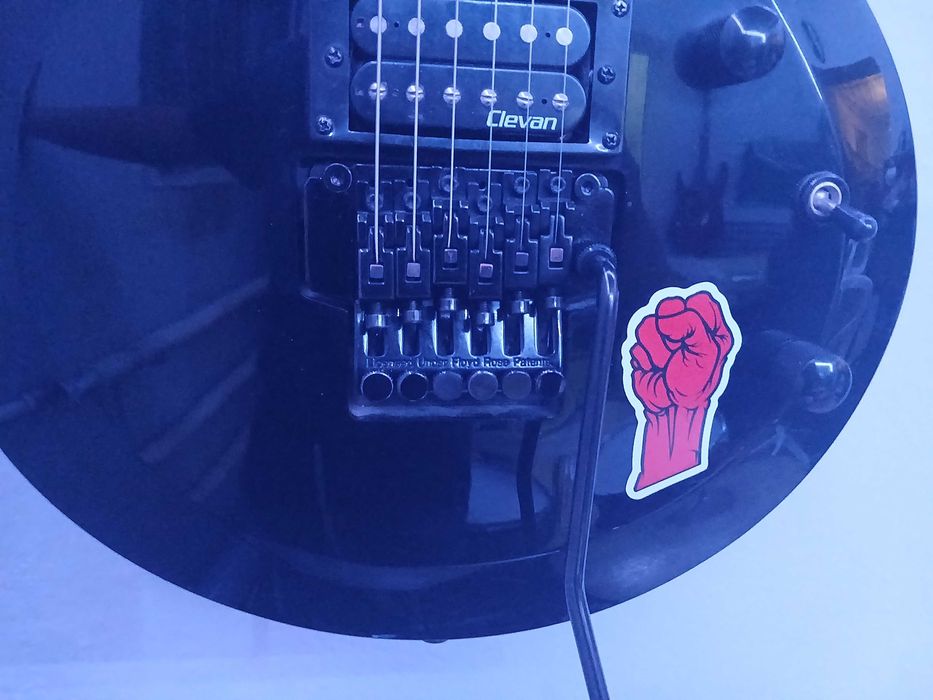 Электрогитара Clevan