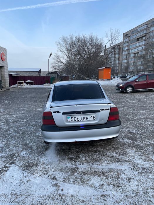 Продам машина Opel