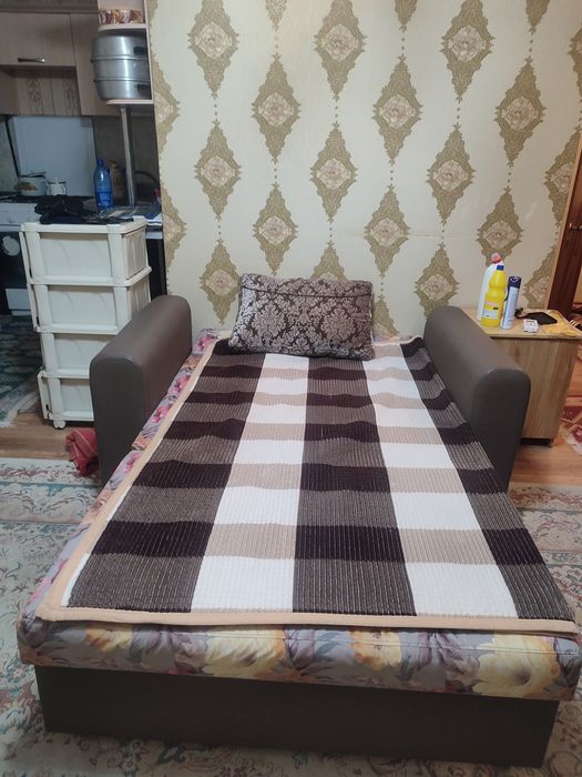 Продается Диван Спальная
