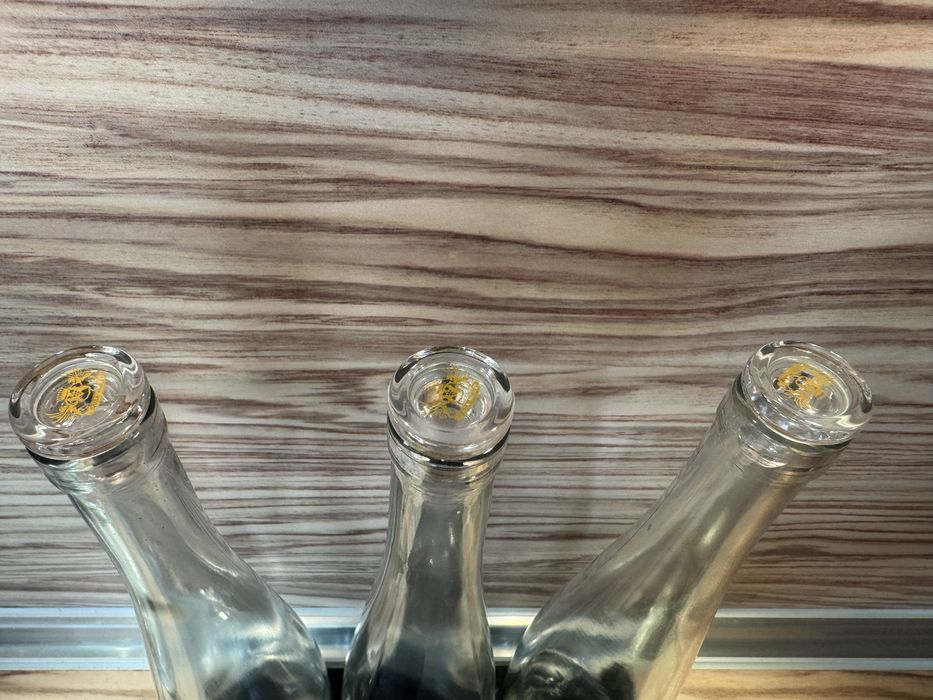 Нови стилни стъклени шишета със стъклена тапа