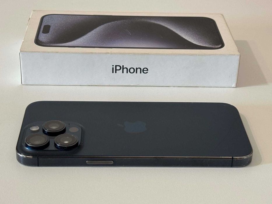 Бартер!iPhone 15 Pro Black Max Blue Titanium (Син) 79% Батерия.