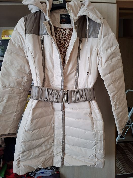 Изпратено!!Подарявам много красиво яке