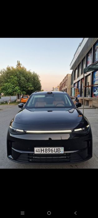Леапмоторс Си 16