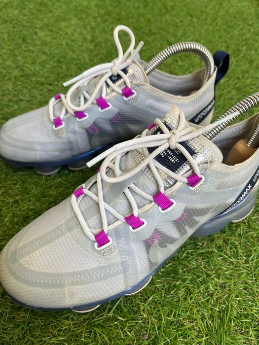 Дамски маратонки : Nike Air Vapormax 2019 38