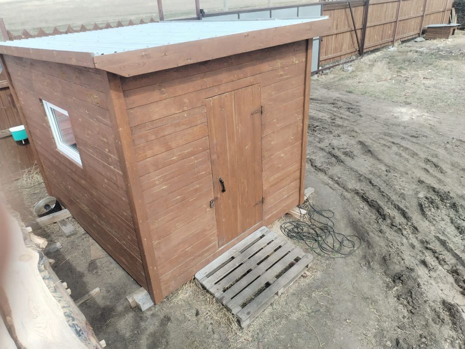 Продам бытовку, домик