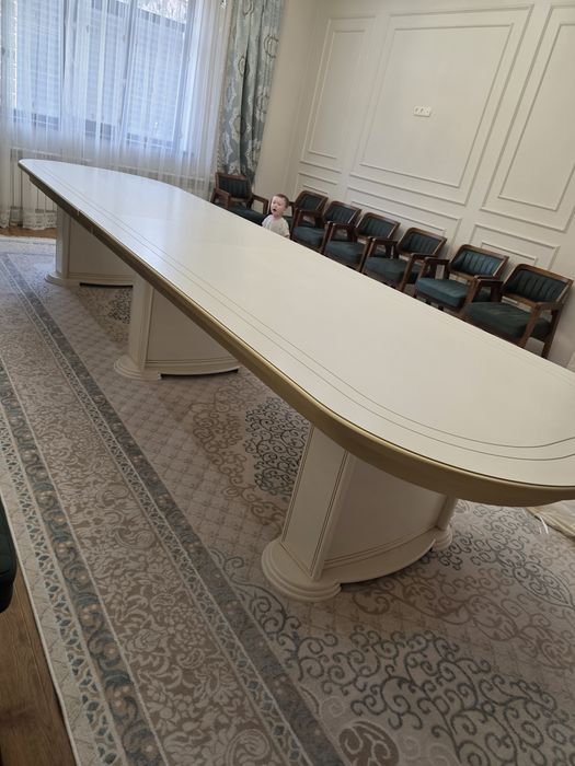 Стол гостевой длинный