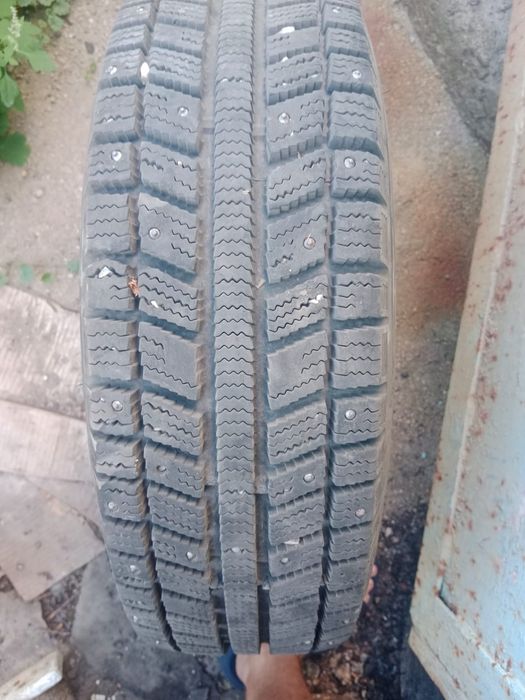 Продам зимнюю резину