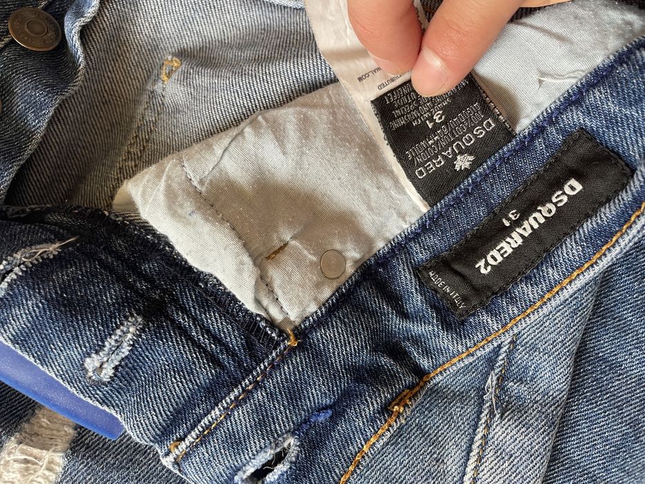 Blugi Dsquared2 Slim Fit barbati marimea 31 albastri cu rupturi aspect distrus Made in Italy