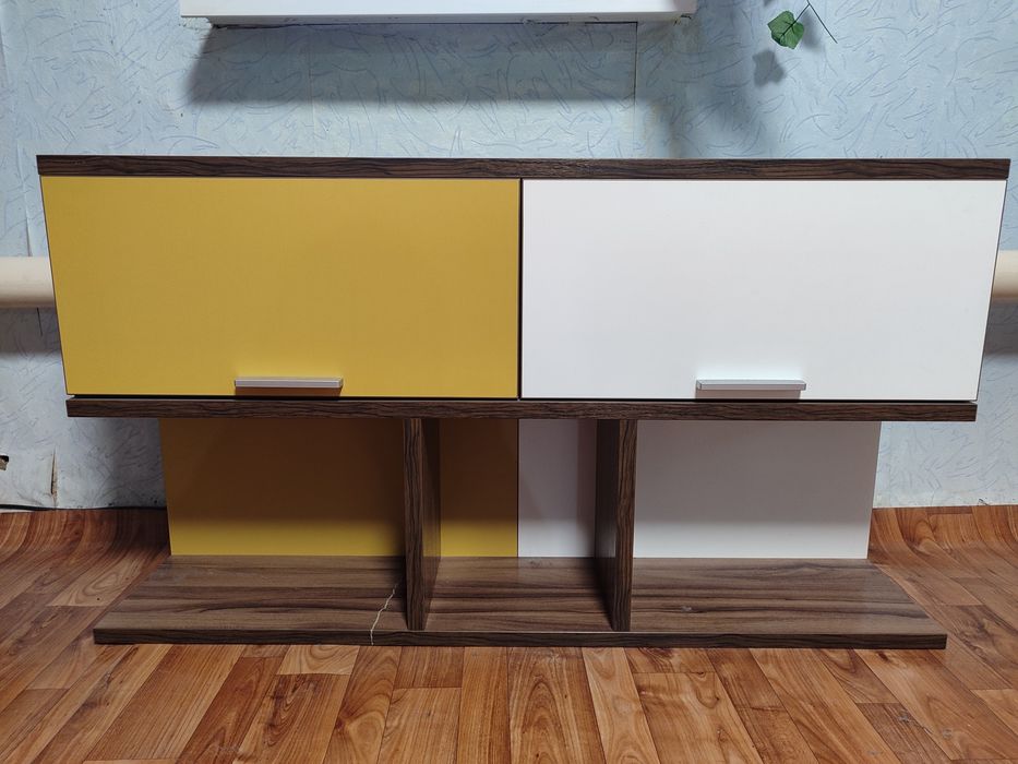 Полка настенная / подвесная тумба в современном стиле