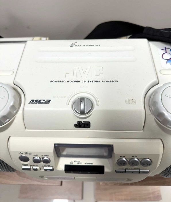 Колекционерски радио CD бумбокс JVC RV-NB20W + дистанционно управление